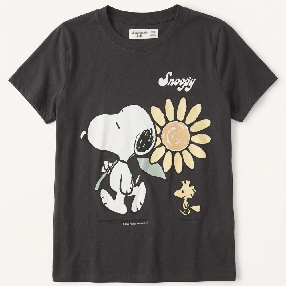 abercrombie kids black Snoopy & Sunflower Graphic Tee